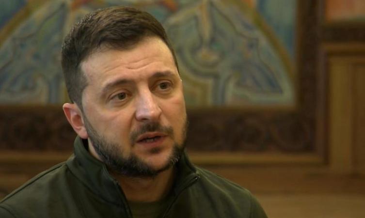 Zelenski: El mundo “debería preocuparse” por un eventual uso de armas nucleares