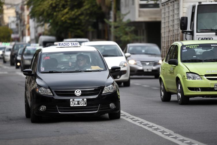 Se publicó el orden de mérito de aspirantes a licencias de taxis y remises