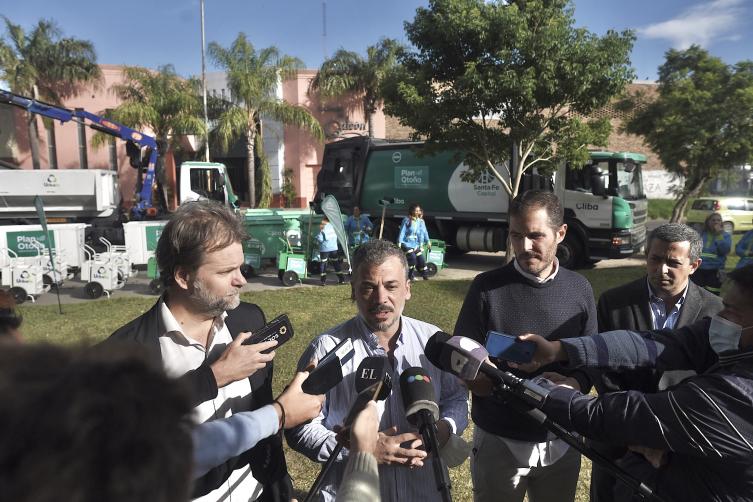 Con más equipamiento, se refuerza la recolección de hojas y ramas