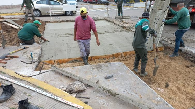 Trabajos de iluminación, arbolado y bacheo previstos para este jueves