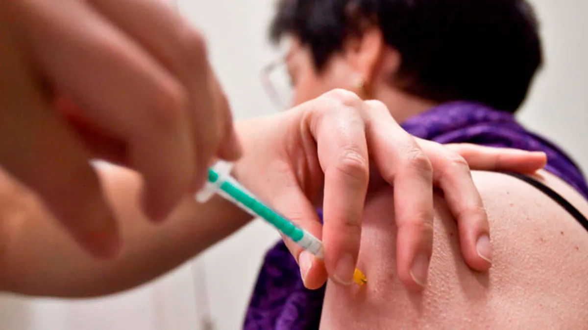 Comenzó la vacunación contra la gripe para afiliados del IAPOS
