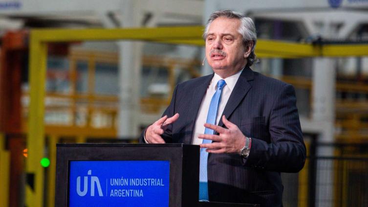 Alberto Fernández se reúne hoy con la cúpula de la UIA