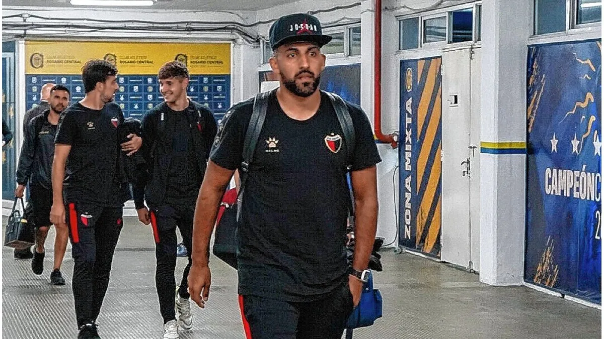 Colón viajará este miércoles a Paraguay