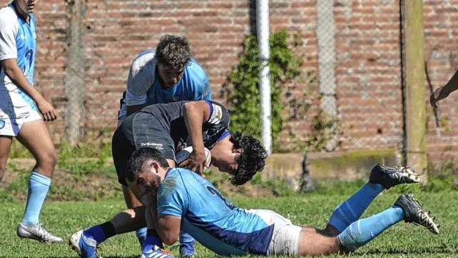 Se disputó una intensa jornada en el Dos Orillas de juveniles