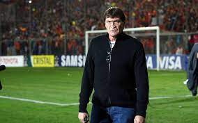 Falcioni busca los 11 de Colón para visitar a Olimpia