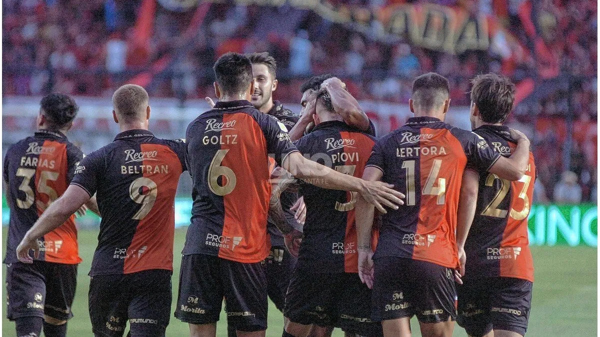 Colón enfrenta hoy a Olimpia en Paraguay