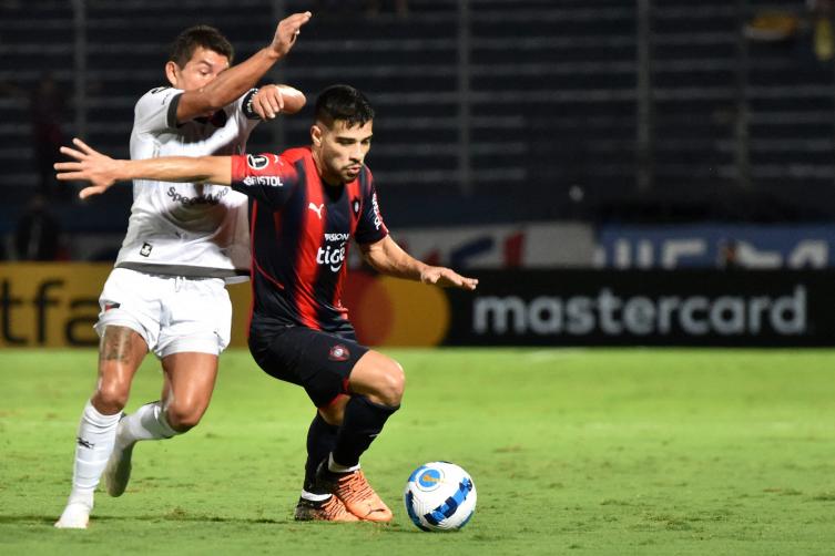 Colón ya se enfoca en Cerro Porteño