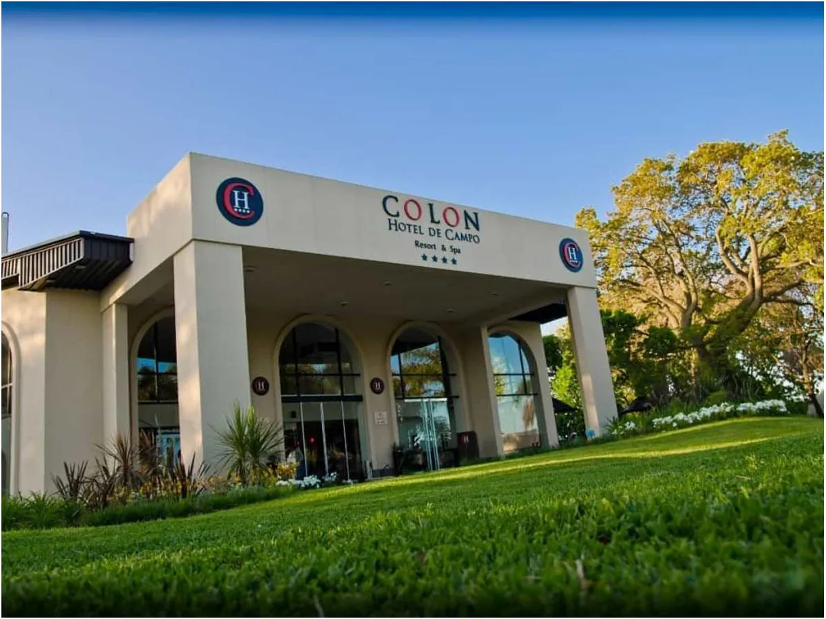 ¿Qué pasa en el Hotel del Club Atlético Colón?