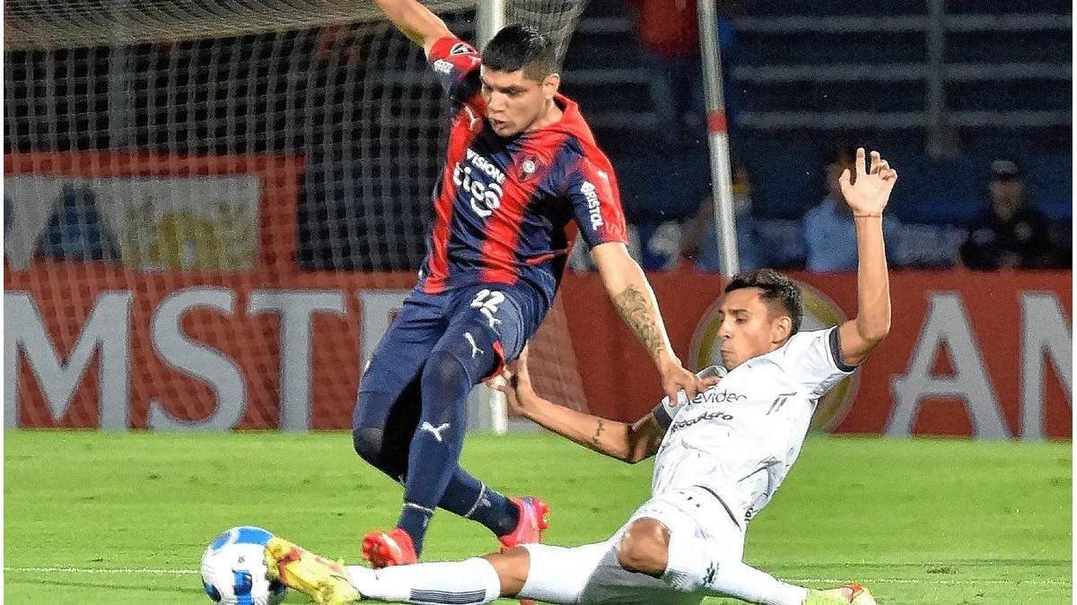 Colón juega su futuro en la Libertadores ante Cerro Porteño