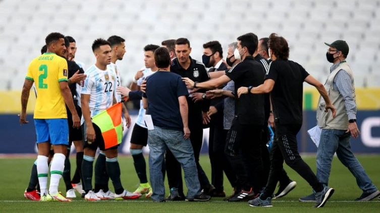 FIFA ratificó que la Selección Argentina debe jugar ante Brasil