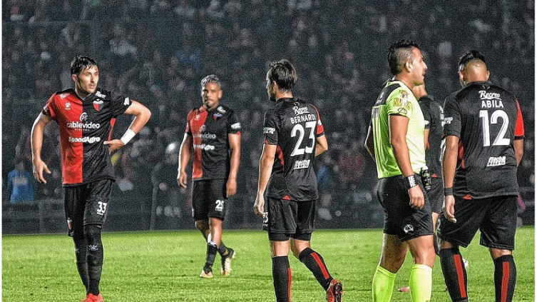 Colón terminó la Copa de la Liga sin ganar de local
