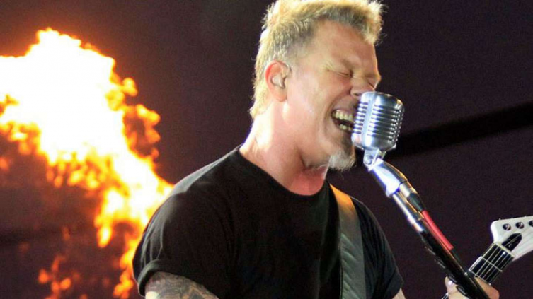 Una chica dio a luz en pleno show de Metallica