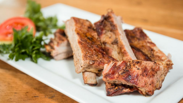 Carnes a la sal, procedimiento para hacerlo más sano