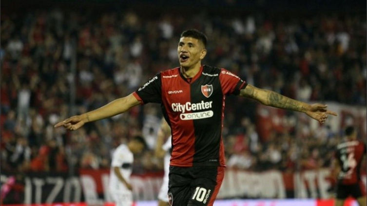 Newells: Nicolás Castro fue operado por una apendicitis y será baja