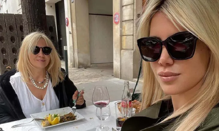 La mamá de Wanda Nara cobraría en dólares por cuidar a sus nietos