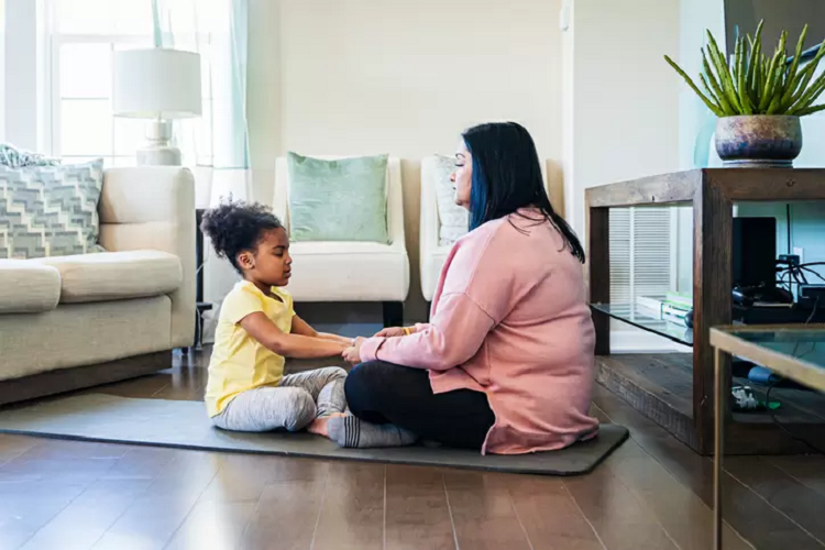 Meditación: beneficios para adultos y niños