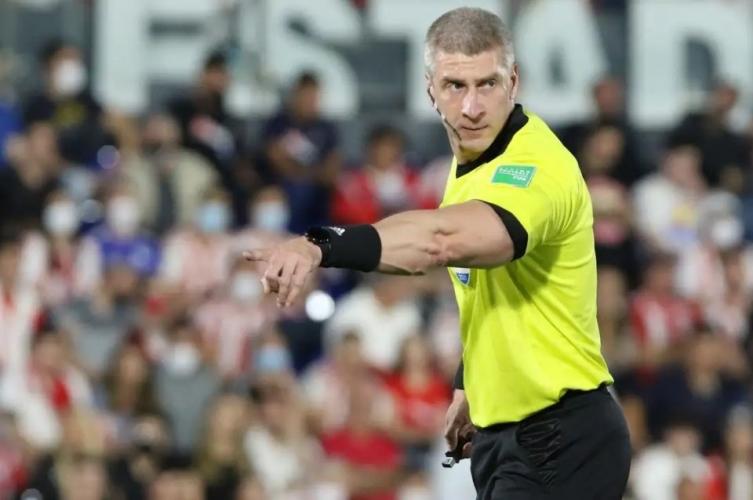 El partido entre Peñarol y Colón será dirigido por un brasileño