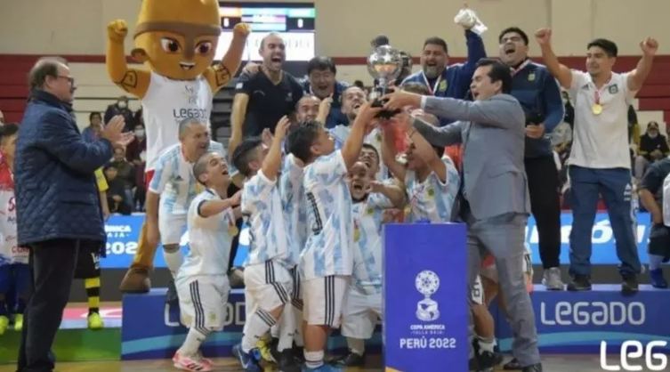 Copa América: la Selección Argentina de talla baja es campeona 