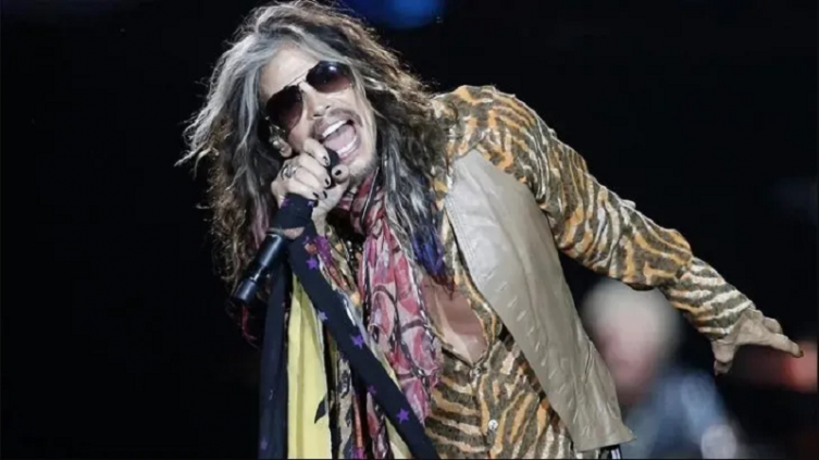 Steven Tyler ingresó a rehabilitación por su adicción