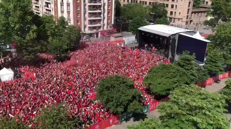 El canto argentino de los hinchas del Liverpool que se volvió furor en redes