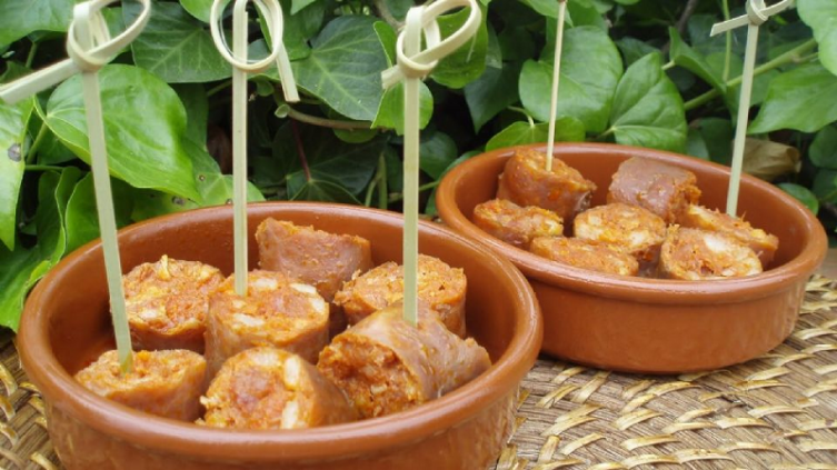 Chorizos a la sidra