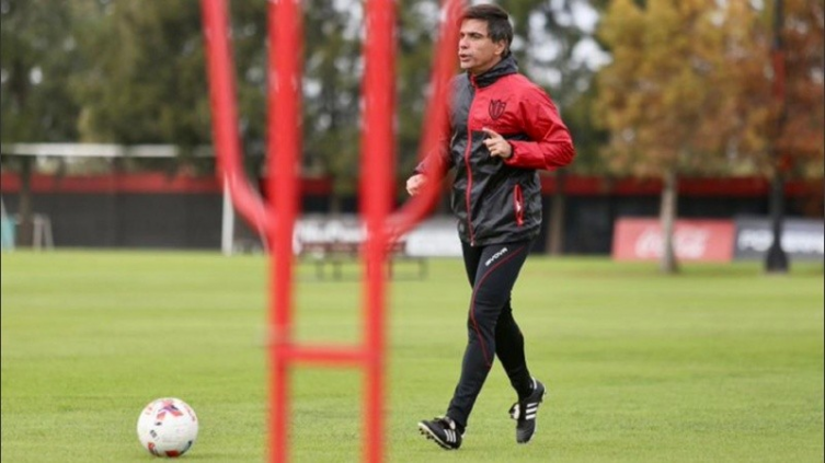 Sanguinetti tiene los once de Newell's para el debut