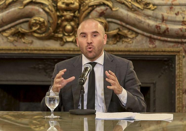 Guzmán descartó un default de la deuda en pesos