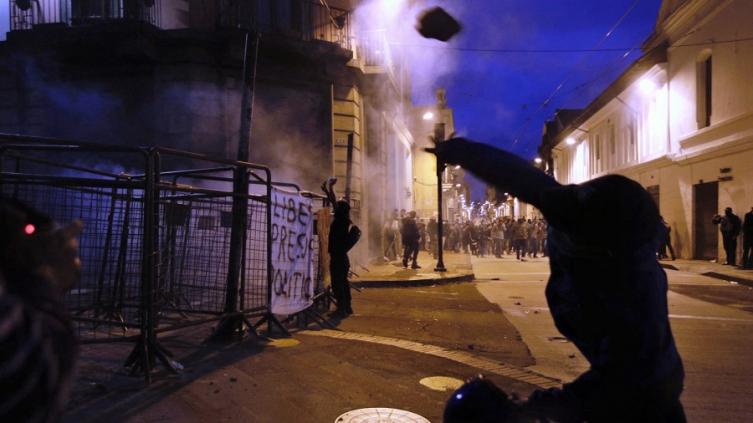 Ecuador: Organizaciones indígenas denuncian violencia y un muerto por la represión policial
