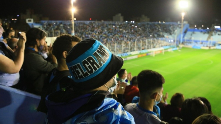 Sin pago de cuota alimentaria no hay cancha para un hincha de Belgrano