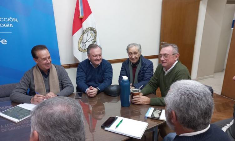 Michlig y González mantuvieron una reunión con el Ministro Costamagna 