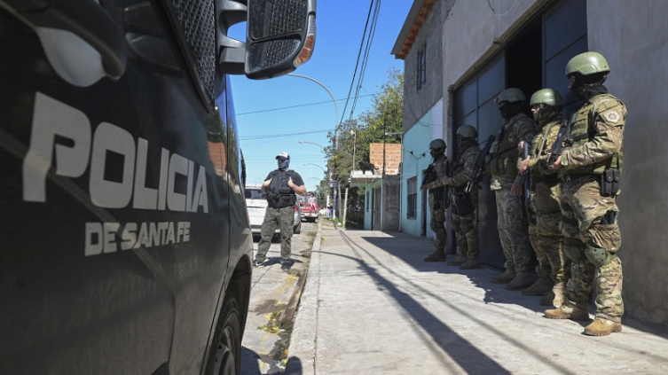Acribillaron a una mujer y a su hija adolescente en 