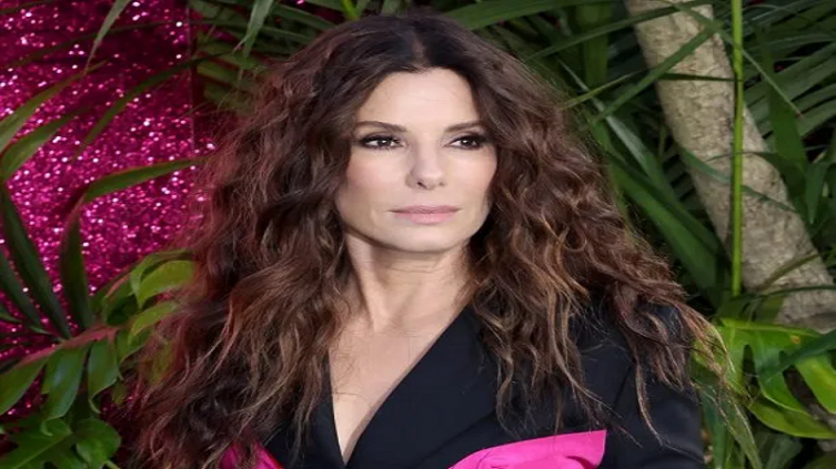 Sandra Bullock se retira de la actuación por problemas de salud