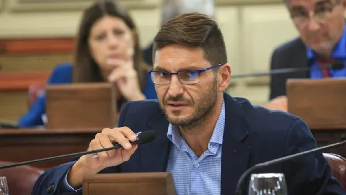“Un pésimo acuerdo que hizo Perotti mostrando la máxima debilidad de su gobierno”
