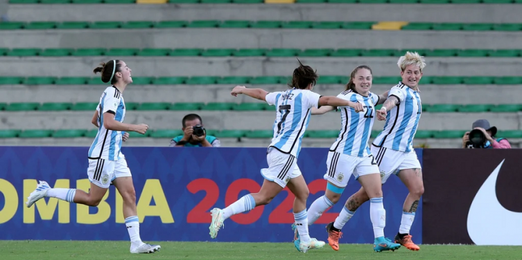 Argentina goleó 5-0 a Uruguay por la Copa América femenina