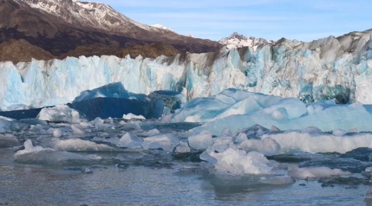 El lago más profundo de América está en la Patagonia