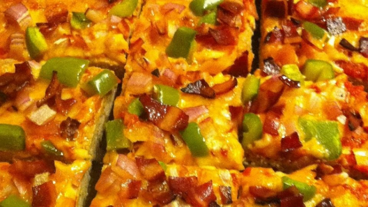 Deliciosa Pizza original hecha con polenta