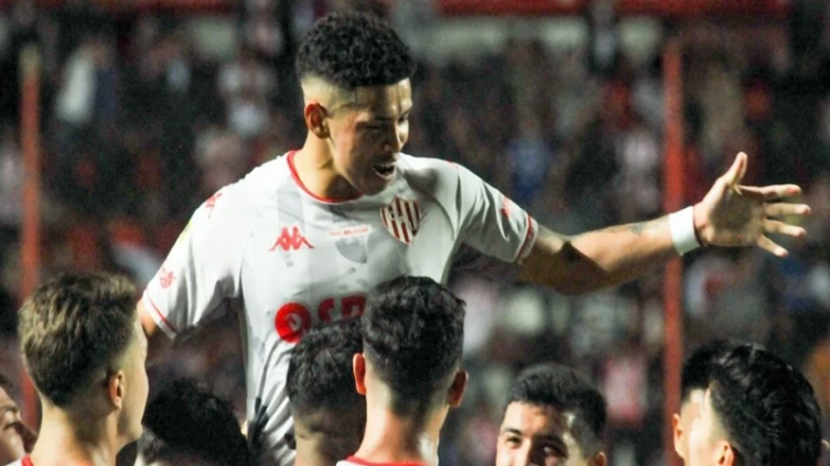 Unión vence a Godoy Cruz y no le pierde pisada a los líderes