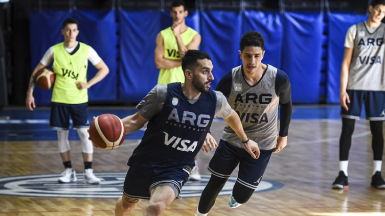 Campazzo se entrena en Denver