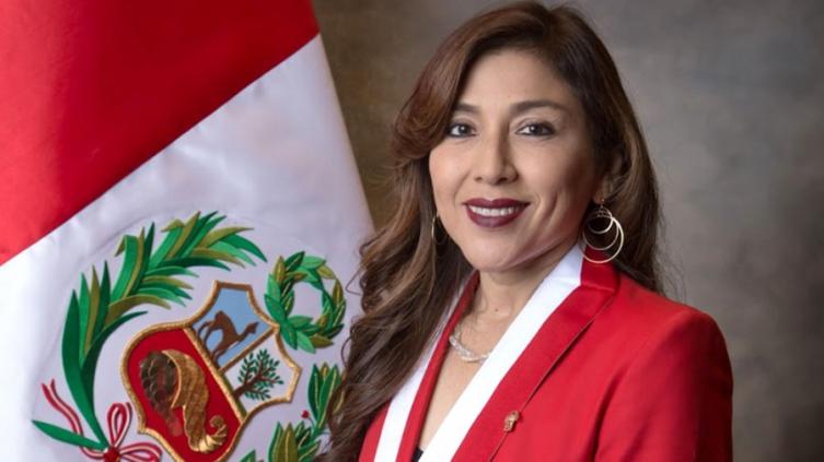 Perú: El Congreso renovó su conducción y la opositora Lady Camones es la nueva titular