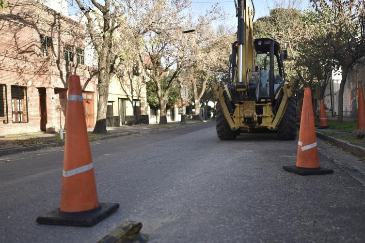 Trabajos de bacheo, iluminación y arbolado previstos para este jueves