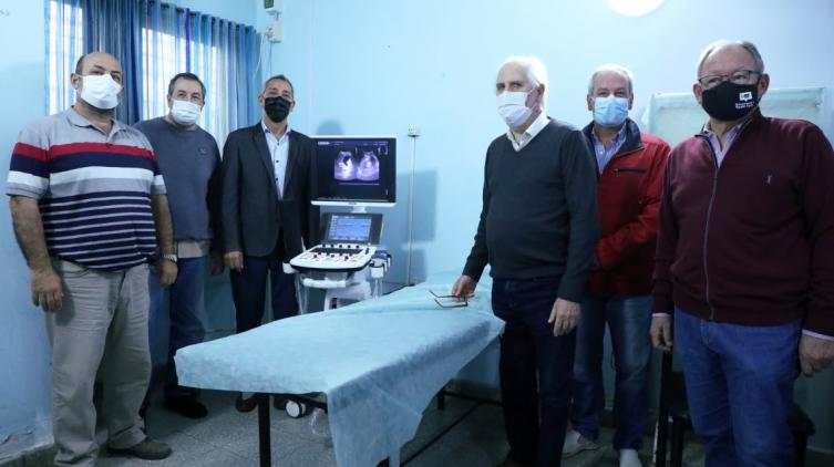 La provincia entregó un nuevo ecógrafo al Samco de Santo Tomé