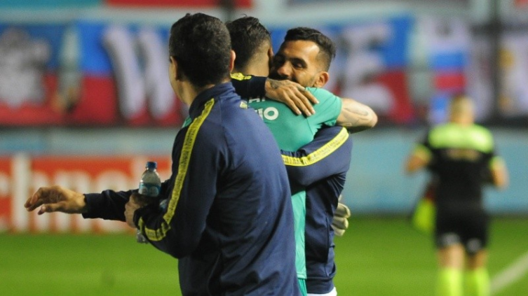 Carlos Tevez opinó de los penales de Gaspar Servio