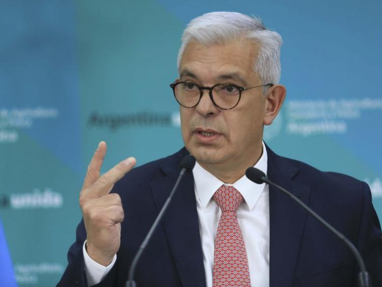 Julián Domínguez renunció al Ministerio de Agricultura