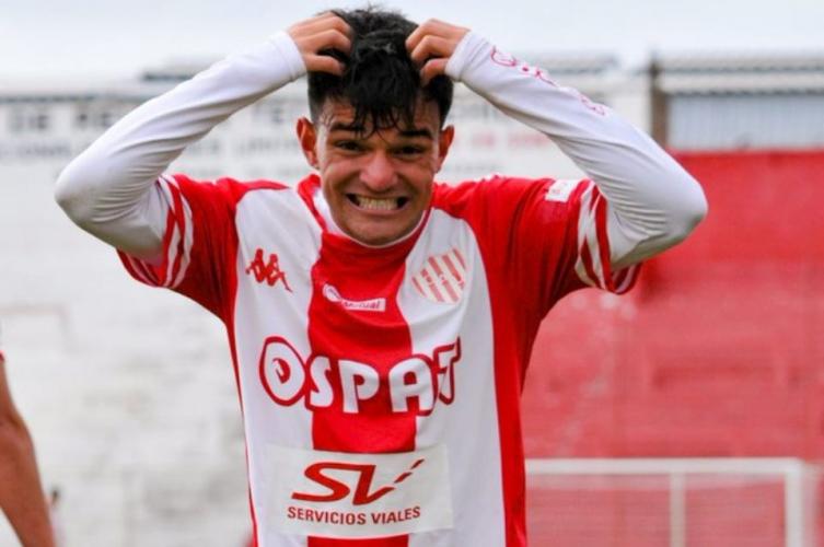 Unión oficializó el préstamo de Germán Torres a Moralo de España