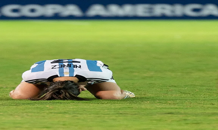 Una jugadora de la selección femenina criticó al plantel de la selección masculina