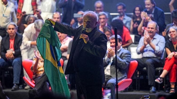 Brasil: Un diputado declinó su candidatura presidencial para apoyar a Lula
