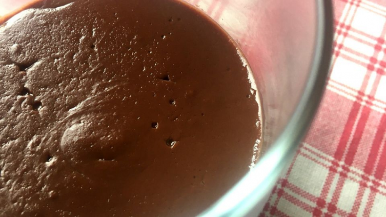 Postre casero de chocolate