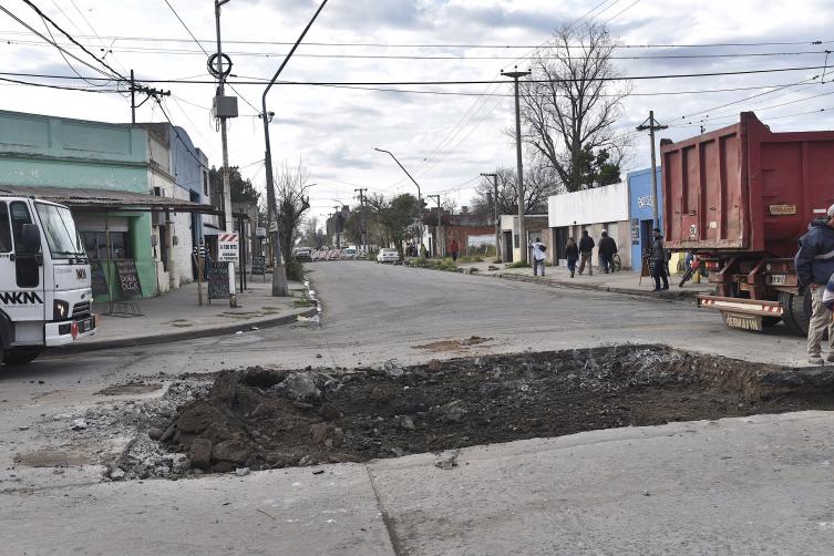 Trabajos de iluminación y bacheo previstos para este jueves