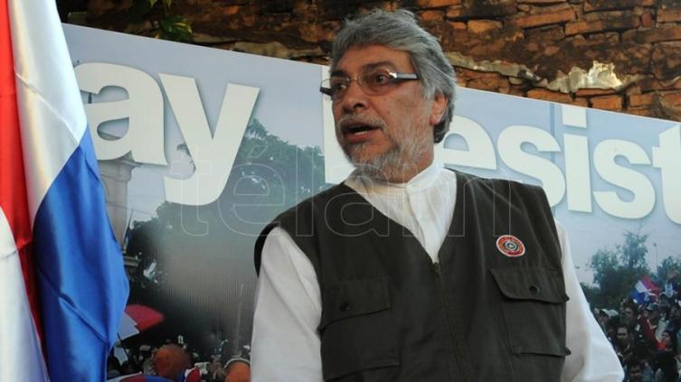 El expresidente paraguayo Lugo sufrió un ACV y está conectado a un respirador