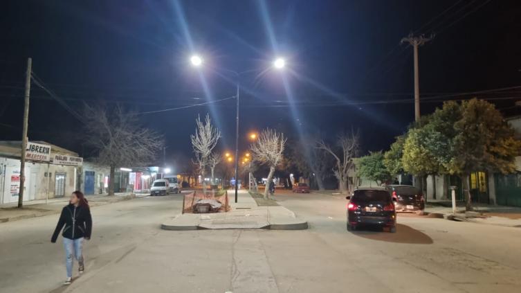 Trabajos de iluminación y bacheo previstos para este viernes